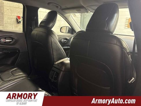 Used 2023 Jeep Cherokee Altitude Lux image 33