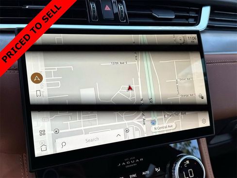 Used 2026 Jaguar F-PACE R-Dynamic S image 21