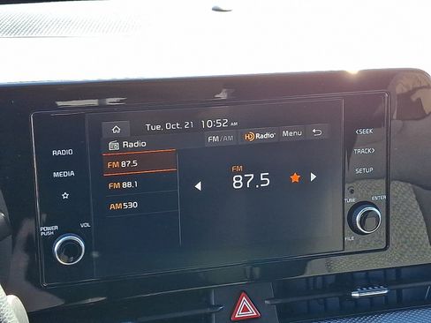 Used 2023 Kia Sportage LX image 17