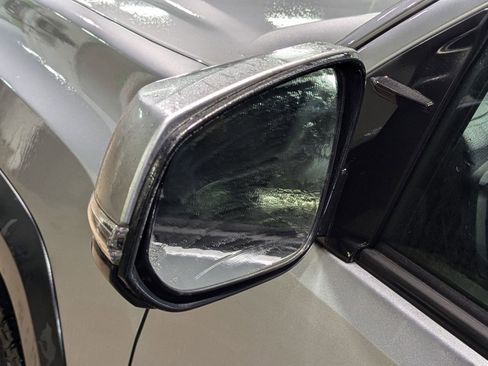 Used 2017 Toyota Tacoma TRD Off-Road image 11