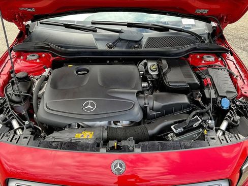 Used 2019 Mercedes-Benz GLA 250 4MATIC image 30