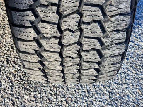 Used 2021 Chevrolet Tahoe Z71 image 11