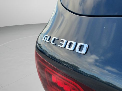 Used 2021 Mercedes-Benz GLC 300 image 8