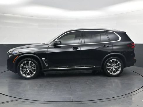 Used 2024 BMW X5 sDrive40i w/ Premium Package RWD image 9