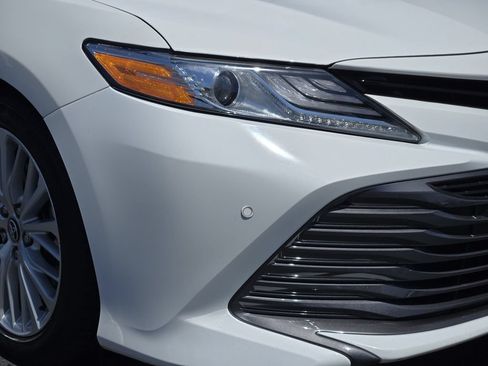 Used 2019 Toyota Camry XLE w/ Driver Assist Package FWD image 9