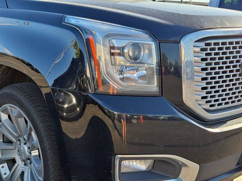Used 2017 GMC Yukon XL Denali w/ Open Road Package AWD/4WD image 4