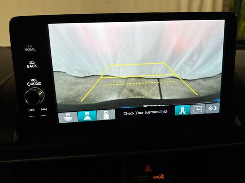 Used 2025 Honda Pilot Touring image 22