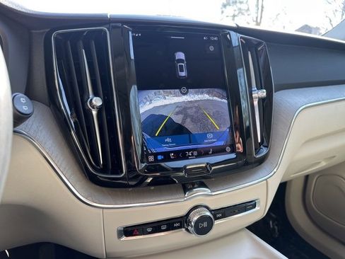 Certified 2023 Volvo XC60 B5 Plus w/ Protection Package Premier image 23