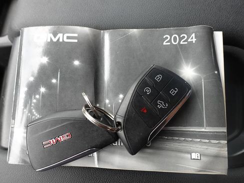Used 2024 GMC Sierra 1500 Pro w/ Graphite Edition AWD/4WD image 62