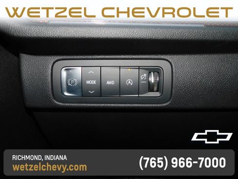 Used 2025 Chevrolet Traverse Z71 w/ Driver Confidence Package AWD/4WD image 35