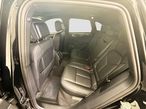 Certified 2026 Porsche Macan AWD/4WD image 19