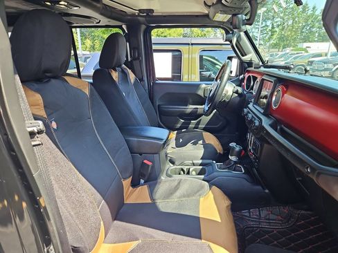 Used 2021 Jeep Wrangler Unlimited Rubicon AWD/4WD image 16