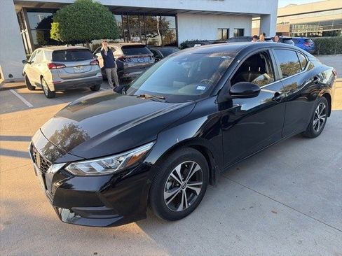 Used 2022 Nissan Sentra SV image 1