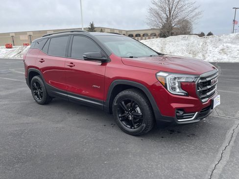 Certified 2023 GMC Terrain AT4 image 7