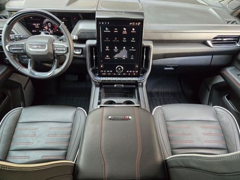 Used 2026 GMC Yukon AT4 Ultimate w/ LPO, Floor Liner Package AWD/4WD image 13