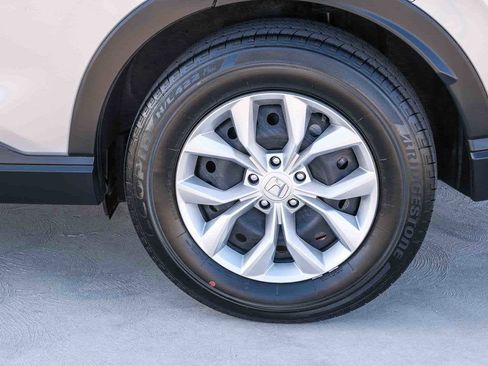 Used 2025 Honda CR-V LX image 8