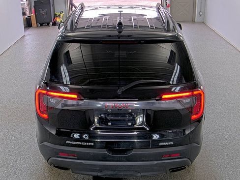 Used 2022 GMC Acadia AT4 w/ Technology Package AWD/4WD image 6