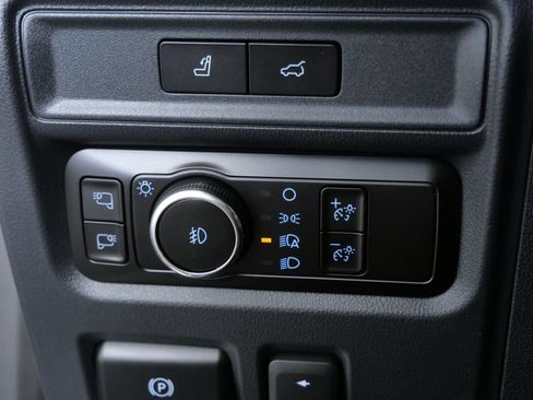 Used 2023 Ford Expedition Platinum AWD/4WD image 23