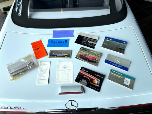 Used 1989 Mercedes-Benz 560 SL image 47