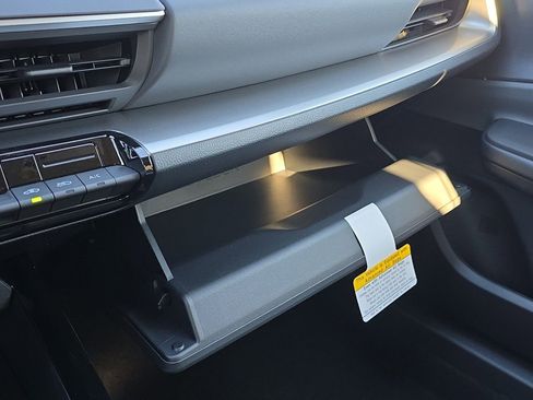 New 2026 Toyota Prius LE image 29