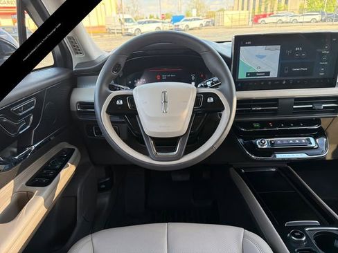 Certified 2024 Lincoln Corsair AWD w/ Equipment Group 101A image 18