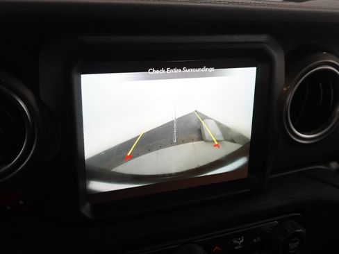 Used 2022 Jeep Wrangler Unlimited Sahara w/ Dual Top Group image 20