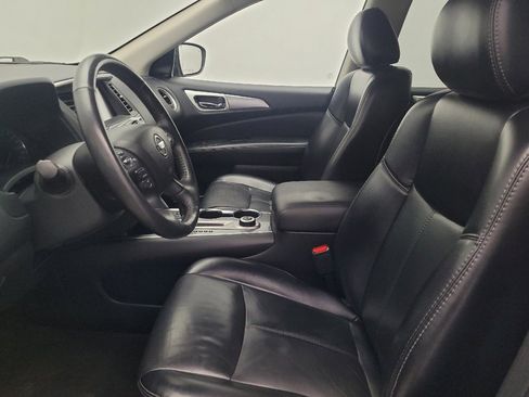 Used 2020 Nissan Pathfinder SL image 17