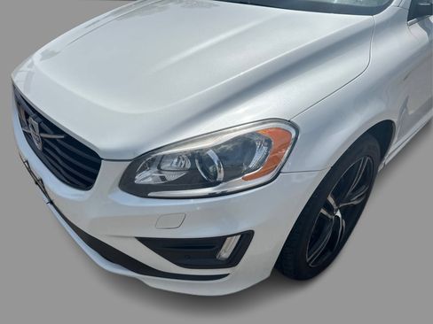 Used 2017 Volvo XC60 T6 R-Design w/ Climate Package AWD/4WD image 25
