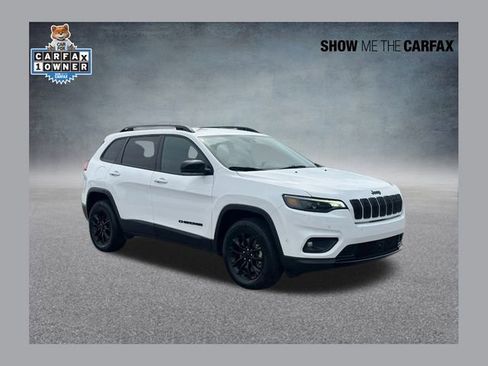 Used 2023 Jeep Cherokee Altitude Lux image 1