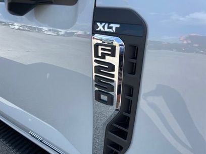 New 2026 Ford F250 XLT w/ XLT Premium Package