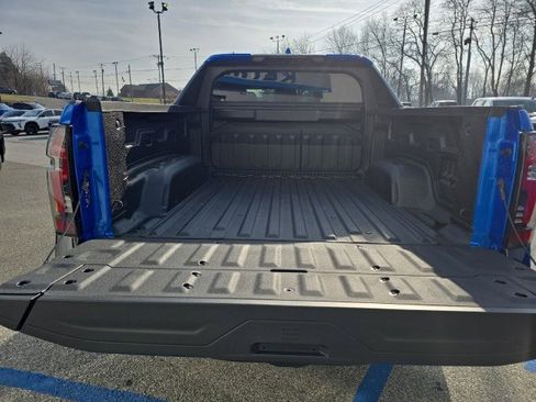 New 2025 Chevrolet Silverado EV RST image 18