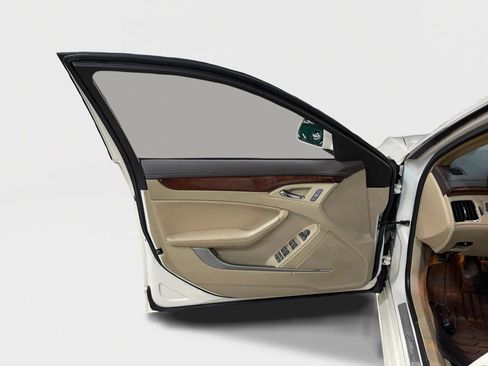 Used 2011 Cadillac CTS Premium image 19