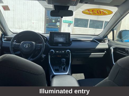 Used 2021 Toyota RAV4 LE AWD/4WD image 33