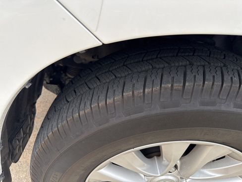 Used 2022 Lexus GX 460 Premium w/ Premium Package image 9