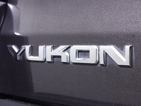 Used 2016 GMC Yukon Denali w/ Open Road Package AWD/4WD image 47