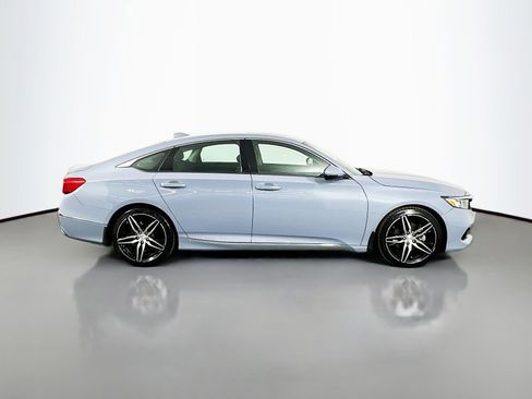 Used 2022 Honda Accord Touring image 8