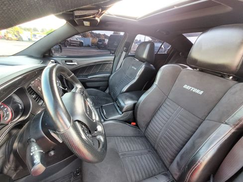 Used 2019 Dodge Charger Scat Pack w/ Daytona Edition Group RWD image 7