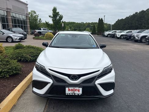 Used 2023 Toyota Camry SE w/ Convenience Package AWD/4WD image 8