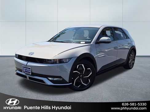 Used 2024 Hyundai Ioniq 5 SE RWD image 1