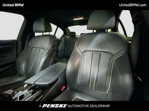 Used 2020 BMW 530i w/ Convenience Package image 5