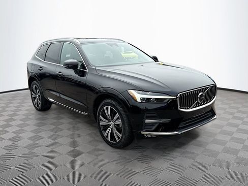 Used 2023 Volvo XC60 B5 Ultimate image 4