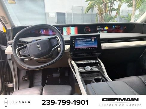Used 2024 Lincoln Nautilus Reserve w/ Equipment Group 203A AWD/4WD image 14