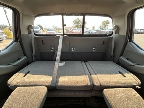 Used 2017 Nissan Frontier SV w/ SV Value Truck Package AWD/4WD image 34
