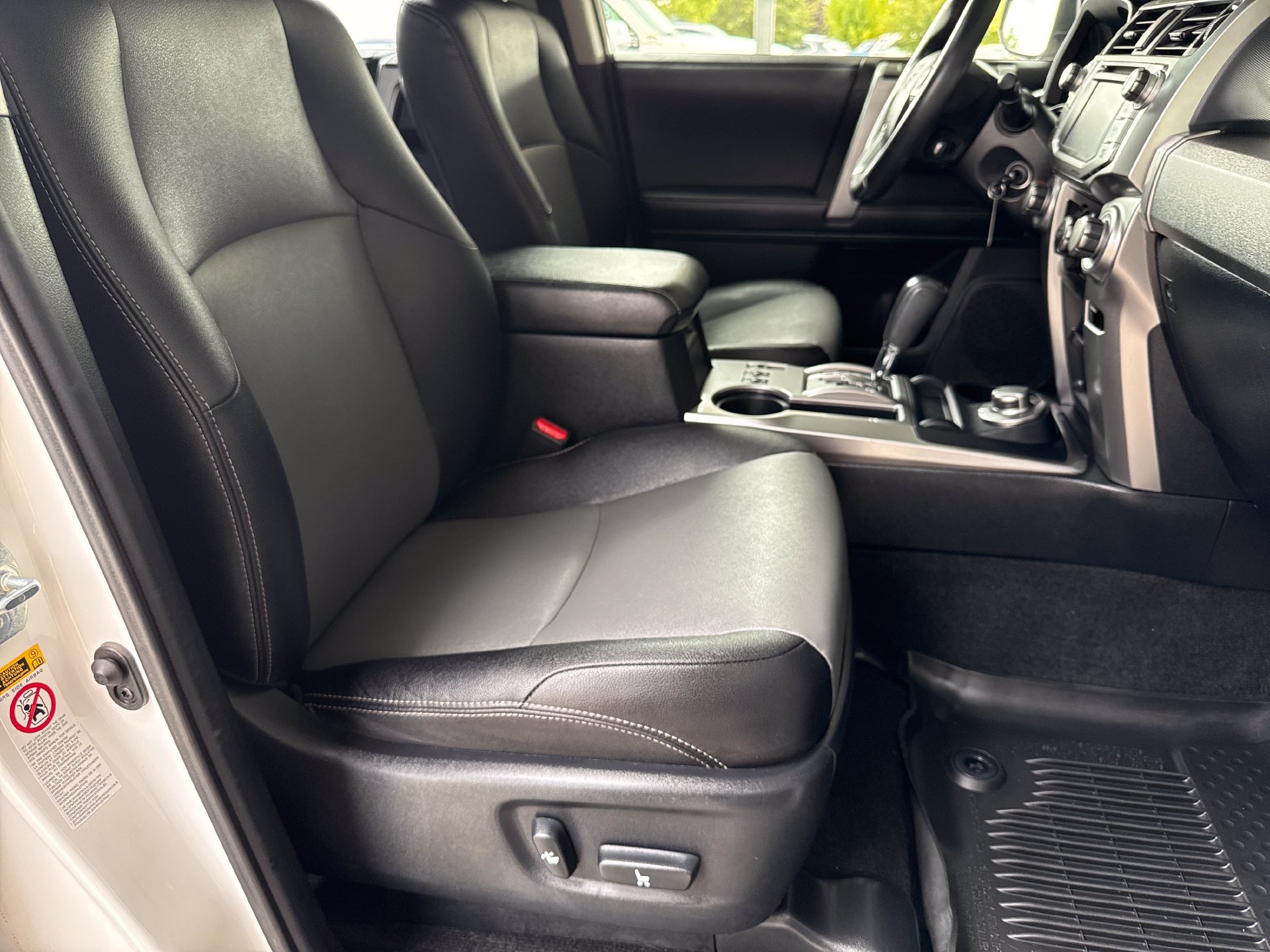 Used 2018 Toyota 4Runner SR5 Premium AWD/4WD image 20