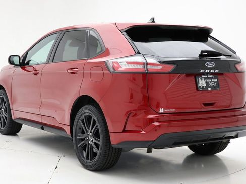 Used 2022 Ford Edge ST-Line AWD/4WD image 6