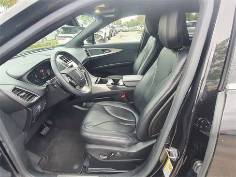 Certified 2020 Lincoln Nautilus FWD image 17