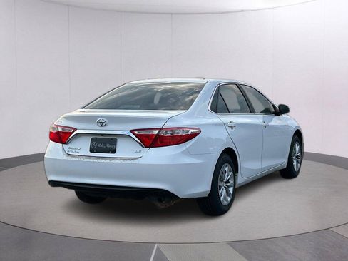 Used 2017 Toyota Camry LE FWD image 7