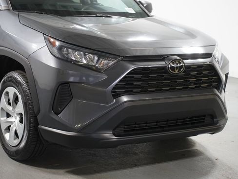 Certified 2021 Toyota RAV4 LE image 4