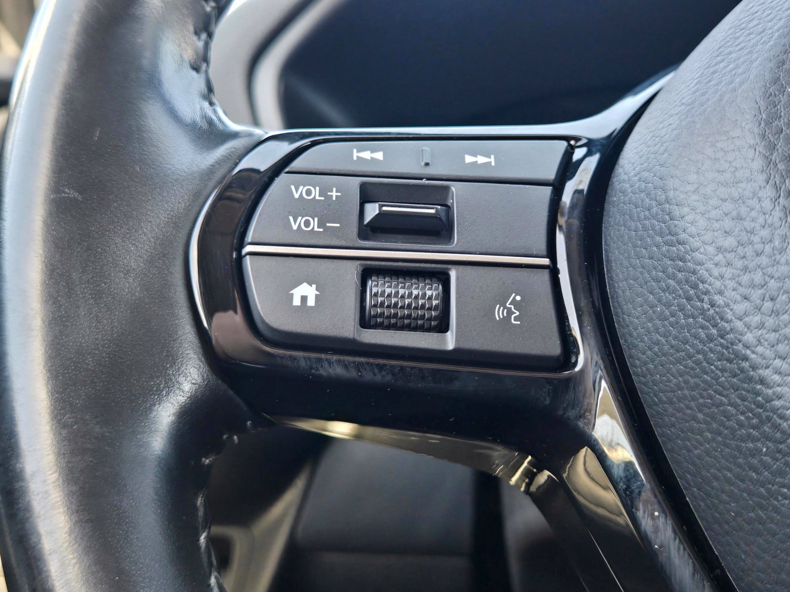 Certified 2024 Honda HR-V EX-L image 26