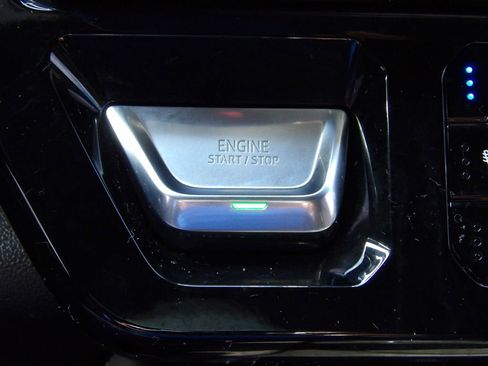 Used 2024 GMC Sierra 3500 Denali w/ Denali Reserve Package image 23